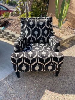 Free accent chair
