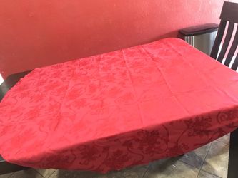 Round table cover cloth diameter 68”
