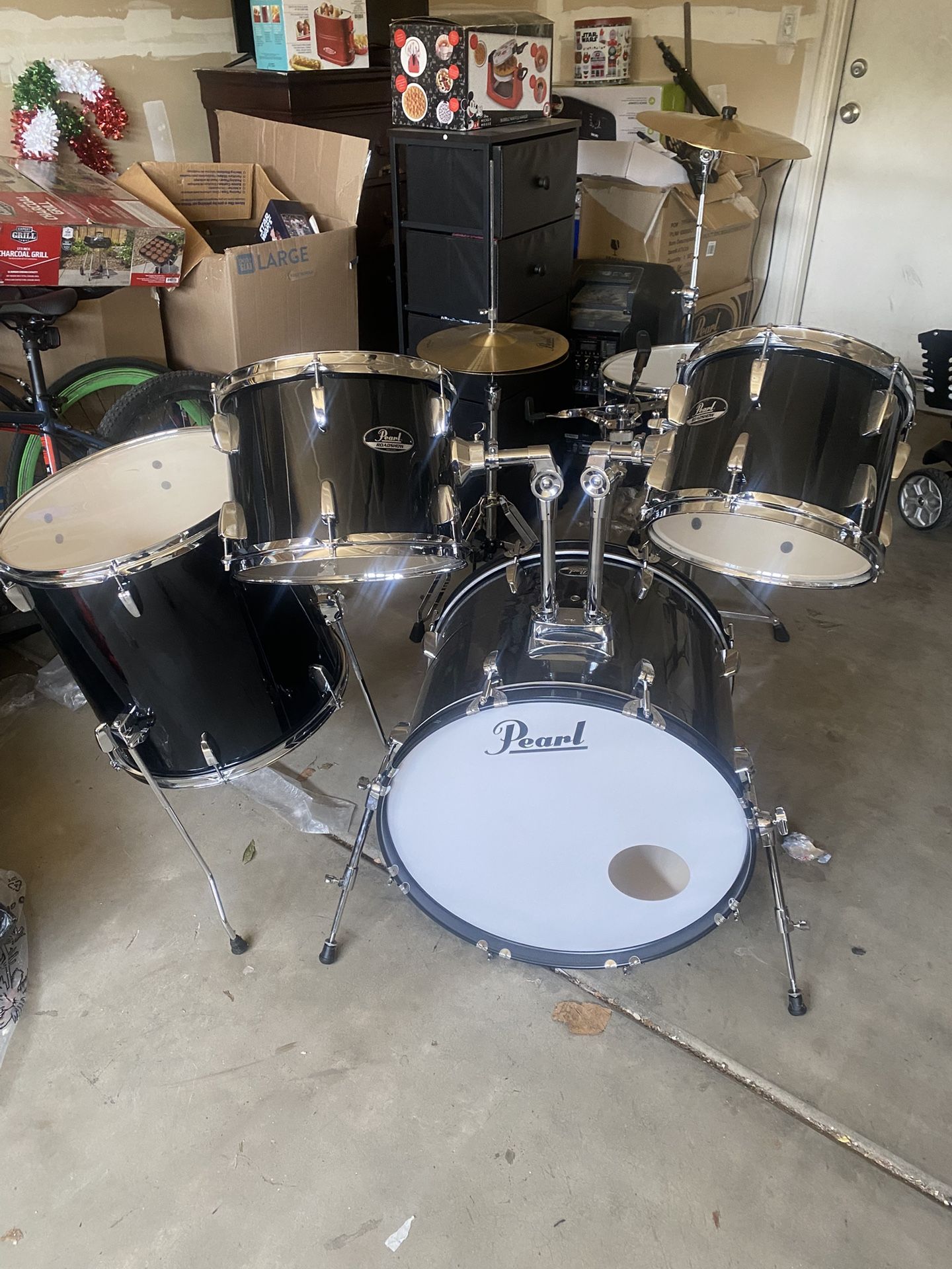 Pearl Drum Kit