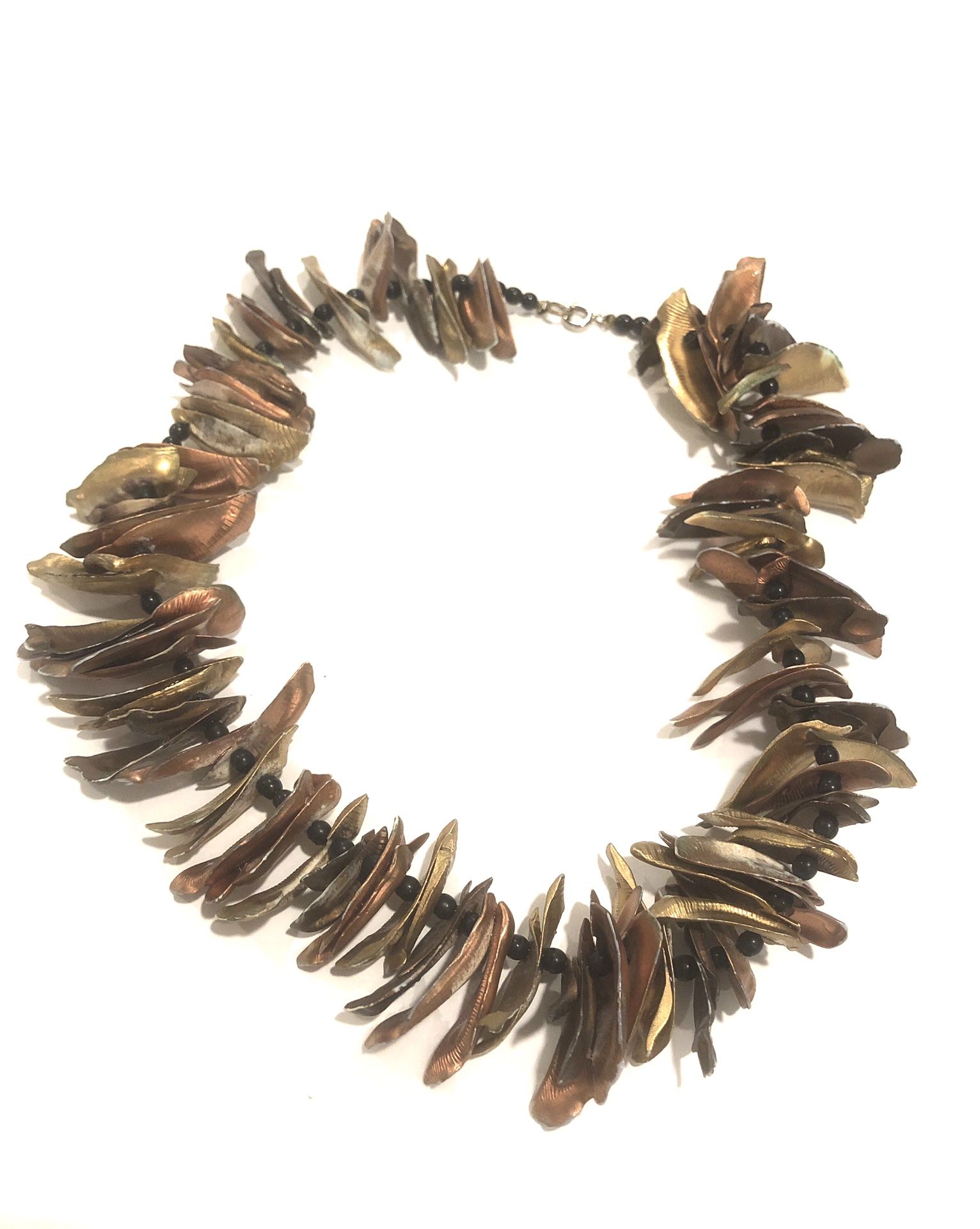 Vintage sea shell choker necklace