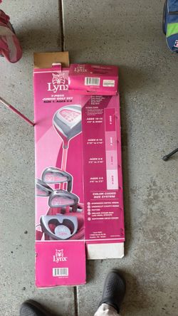 Size 1 for age 5-8 girls golf set $69