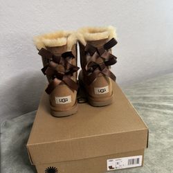Girls Ugg Bow Boots 