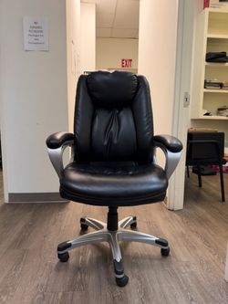 Comfortable black office chair