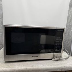 Panasonic Microwave Oven 1.3 Cft Genius Sensor 1100W - No Plate Or Roller.