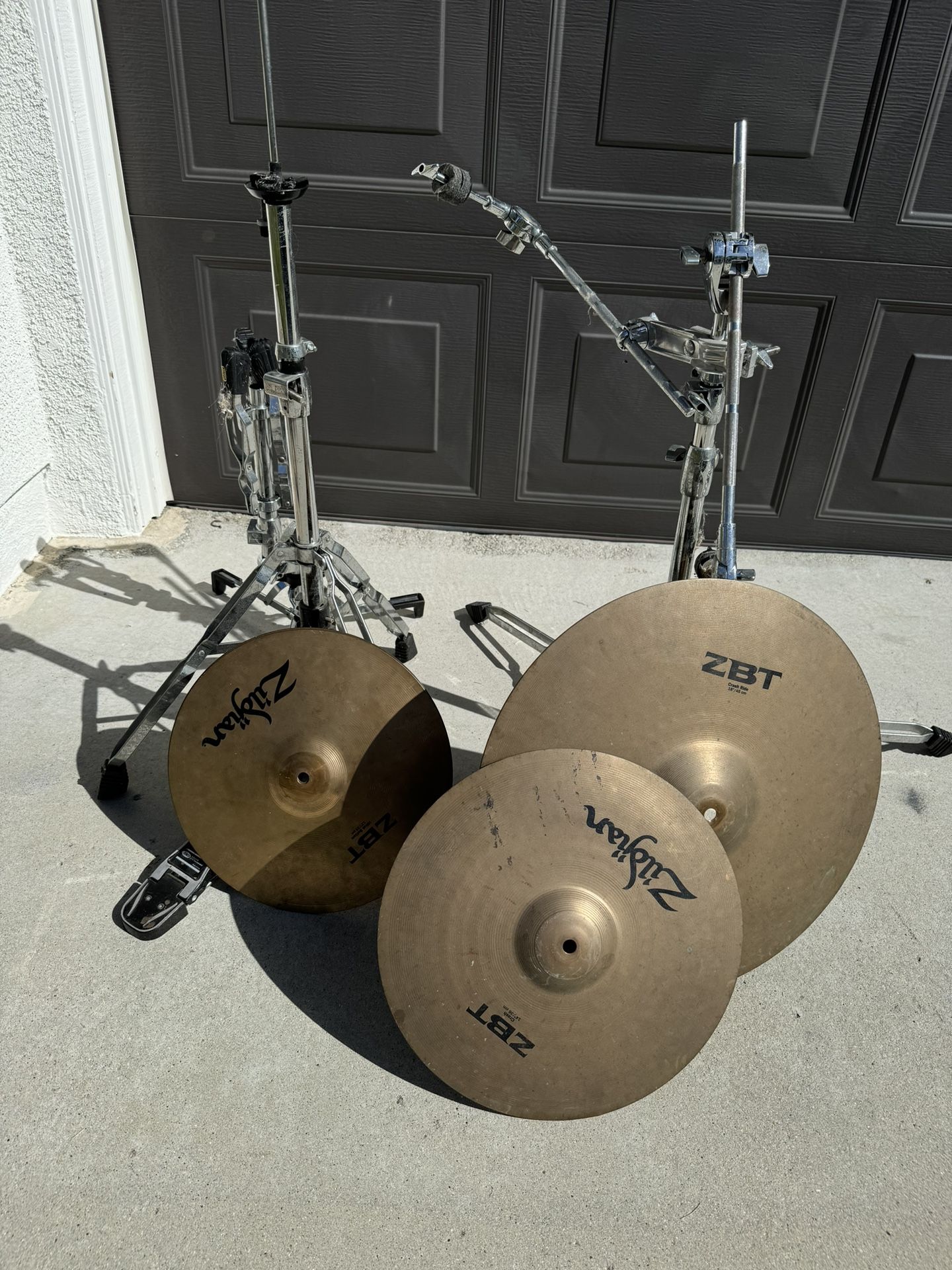 Zildjian ZBT Cymbal Set With Stands