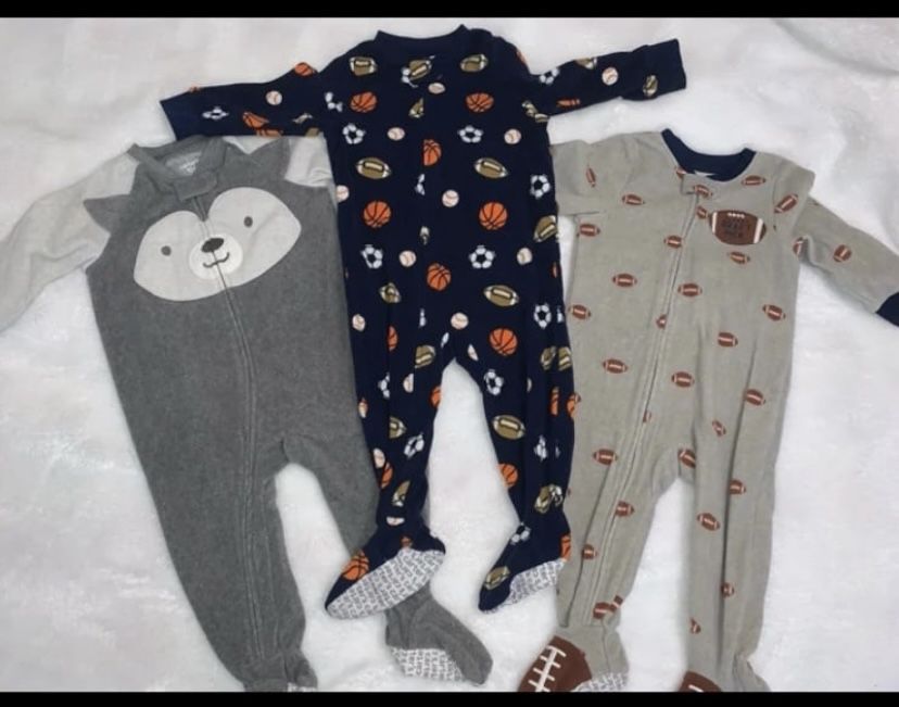 Carters fleece zip-up pajamas/  12months