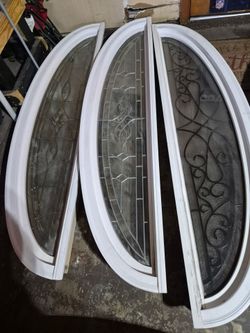 Half moon design transoms