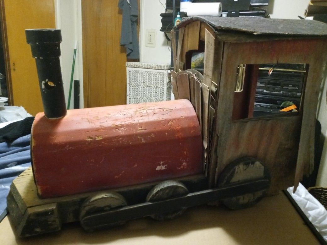 All Wood Home Decor Or Collectible