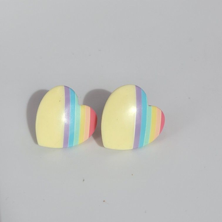 Vintage Pair of 1980s Plastic Pastel Rainbow Heart Earrings Pierced .75"
