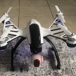 NYuneec Q500 4K Typhoon Drone