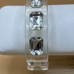 Vintage 80’s Thick Lucite Clamper Magnetic Hinged Bracelet Chunky Wide Oval 7 “ Great Condition 