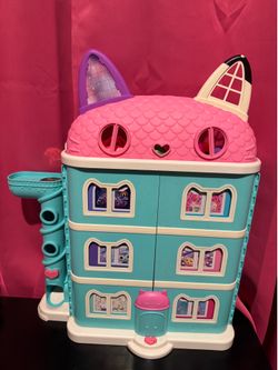 Doll house