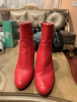 Steve madden size 6.5 red boots with heels