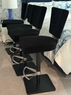 Set of 4 Black Upholstered Bar Stools