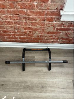 Pull up bar