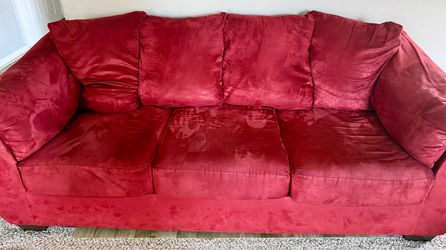 Ashley Furniture 3 Seater Red Couch(price negotiable)