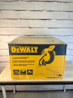 Dewalt 12" Single Bevel Compound Miter Saw Dws715 NEW