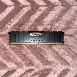 Corsair Vengeance 8Gb DDR4-266mhz Stick
