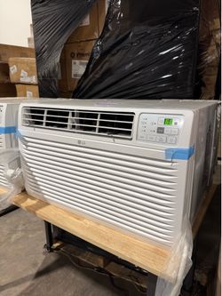11,800 BTU LG Window Unit