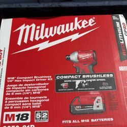 Milwaukee Compact Kit New