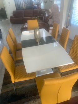 🔥🔥Formal leather dining set🔥🔥