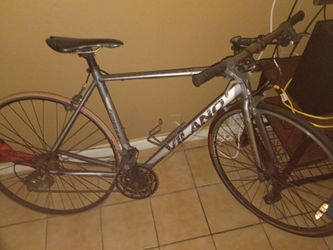 Vilano Road Bike
