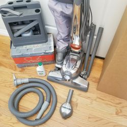 NEW cond KIRBY SENTRIA VACUUM WITH COMPLETE ATTACHMENTS  , SHAMPOO SYSTEM  , ZIP BRUSH    AMAZING SUCTION  , WORKS EXCELLENT  , IN THE BOX 