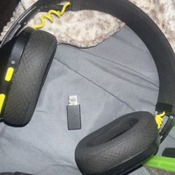 Logitech Bluetooth Headphones 