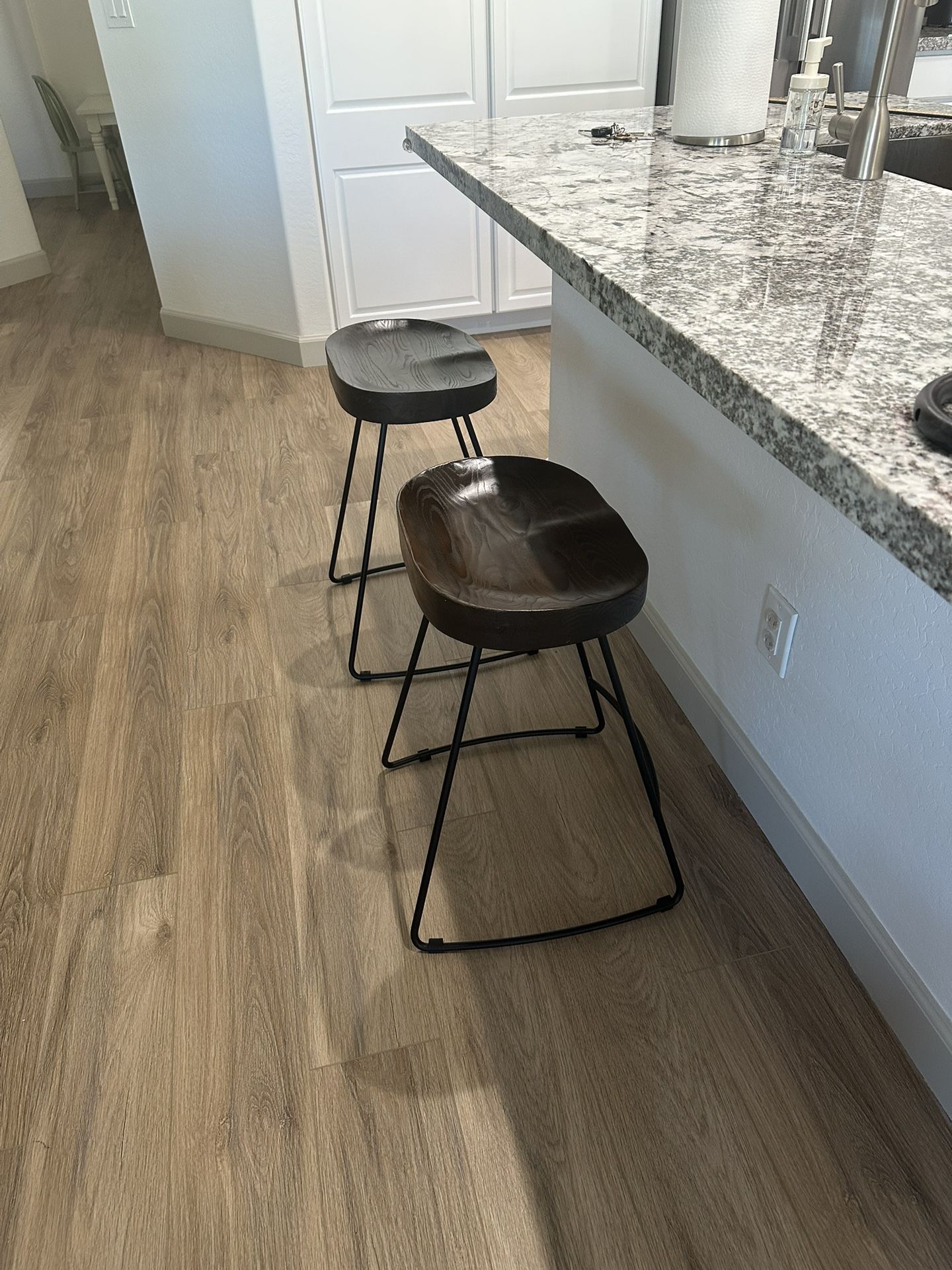 Saddle seat Counter Height Stools -2