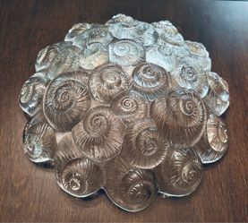 Beautiful 11” round SEASHELL Heavy Clear Crystal Glass Decorative Fruit Bowl