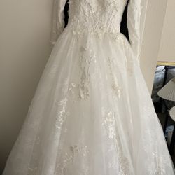  Wedding Gown