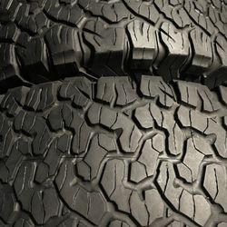 Par.D3 llantas Usadas Todo Terreno Bfgoodrich All Terrain Ko2 LT 275/70/R/16 80% De Vida 