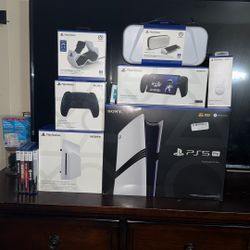 PLAYSTATION 5 PRO BUNDLE NEW 