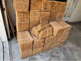 Red Oak Quarter Sawn Wood Flooring – 650± Sq Ft
