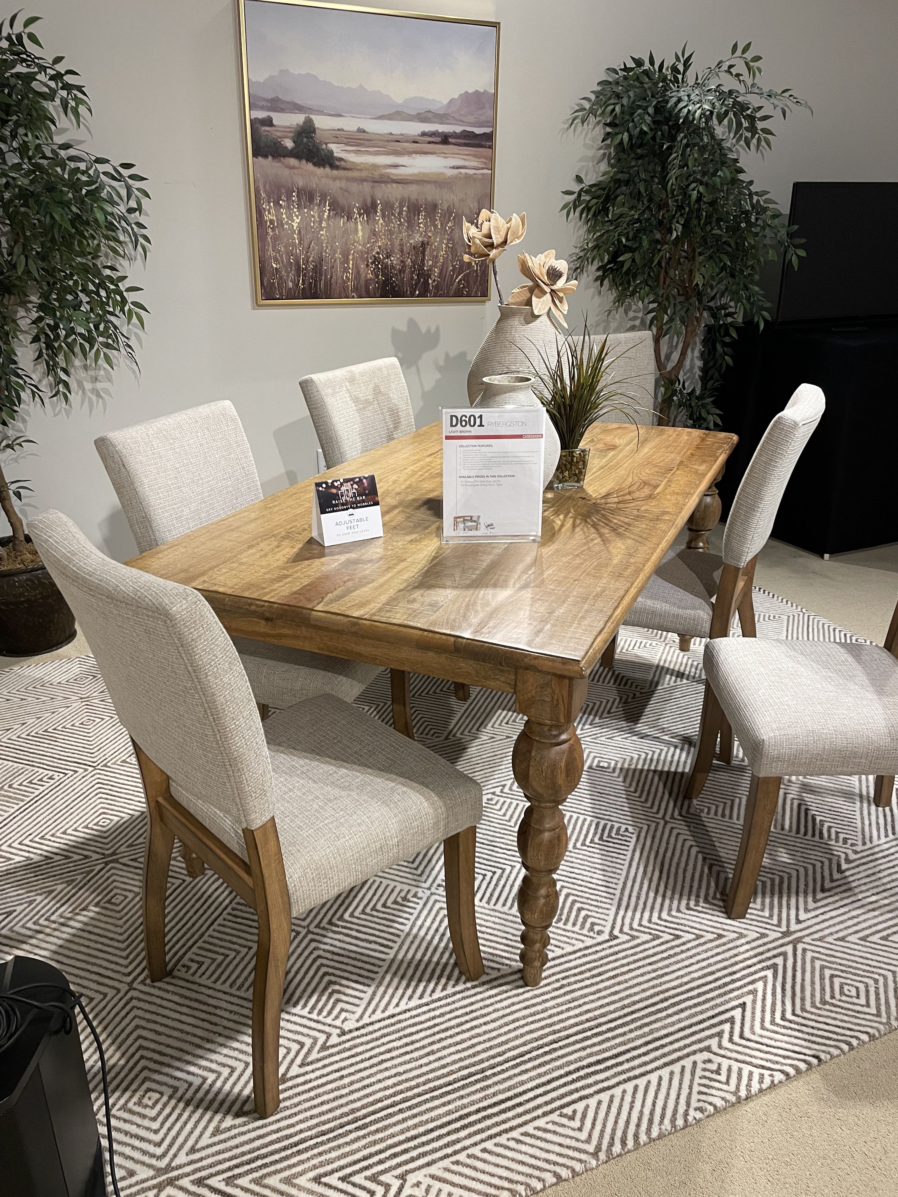 Light Brown Dining Room Set / 7pc Baluster Turned Legs Timeless Design
