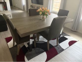 Dining Table 4 chairs