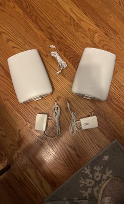 Netgear Orbi Router RBR50v2 + Orbi Satellite RBS50 Tri Band Wifi Mesh