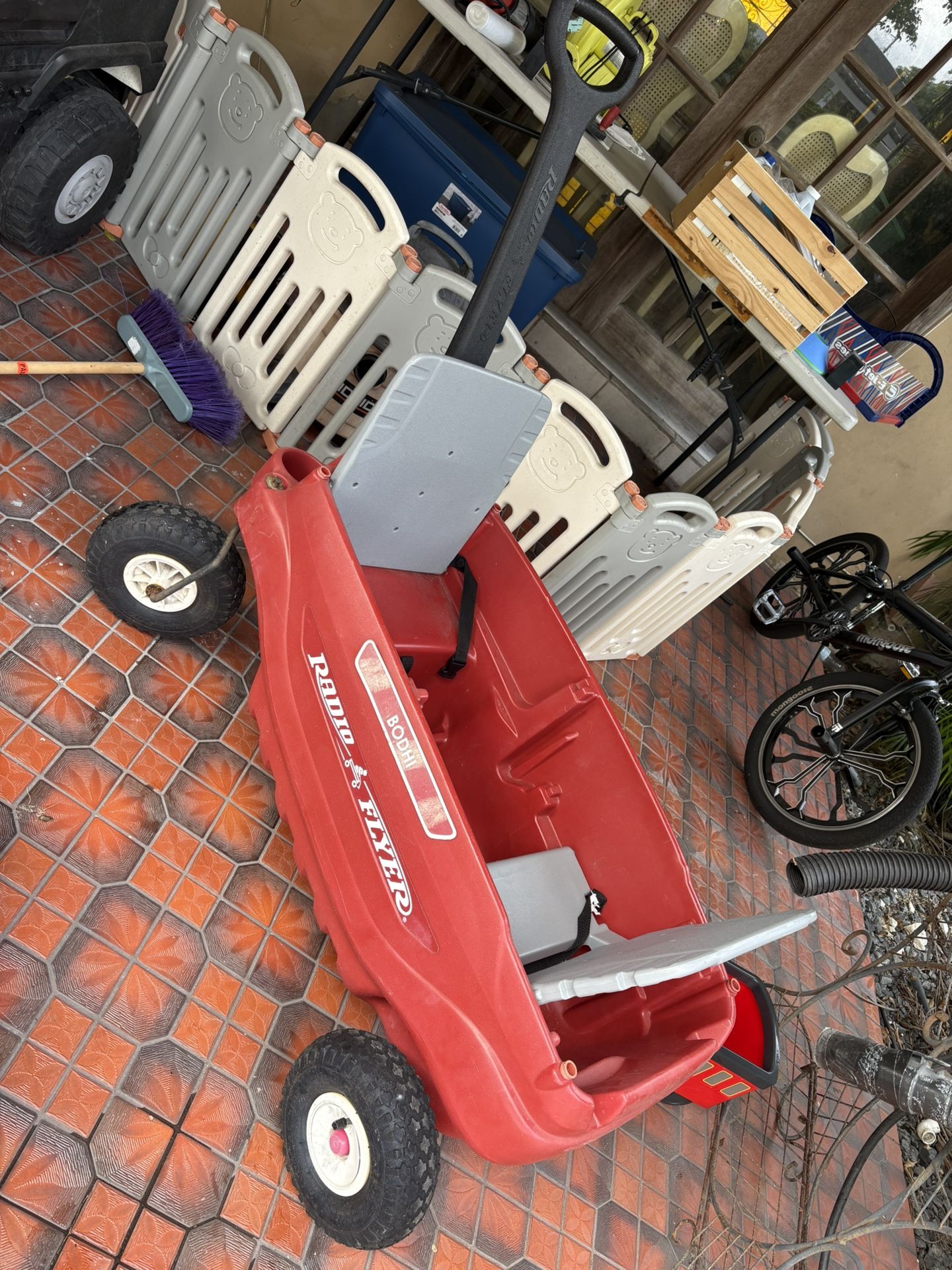 Radio Flyer Wagon