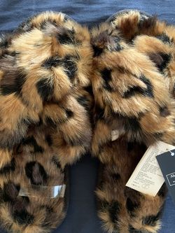 Abercrombie Faux Fur Slides/Slippers