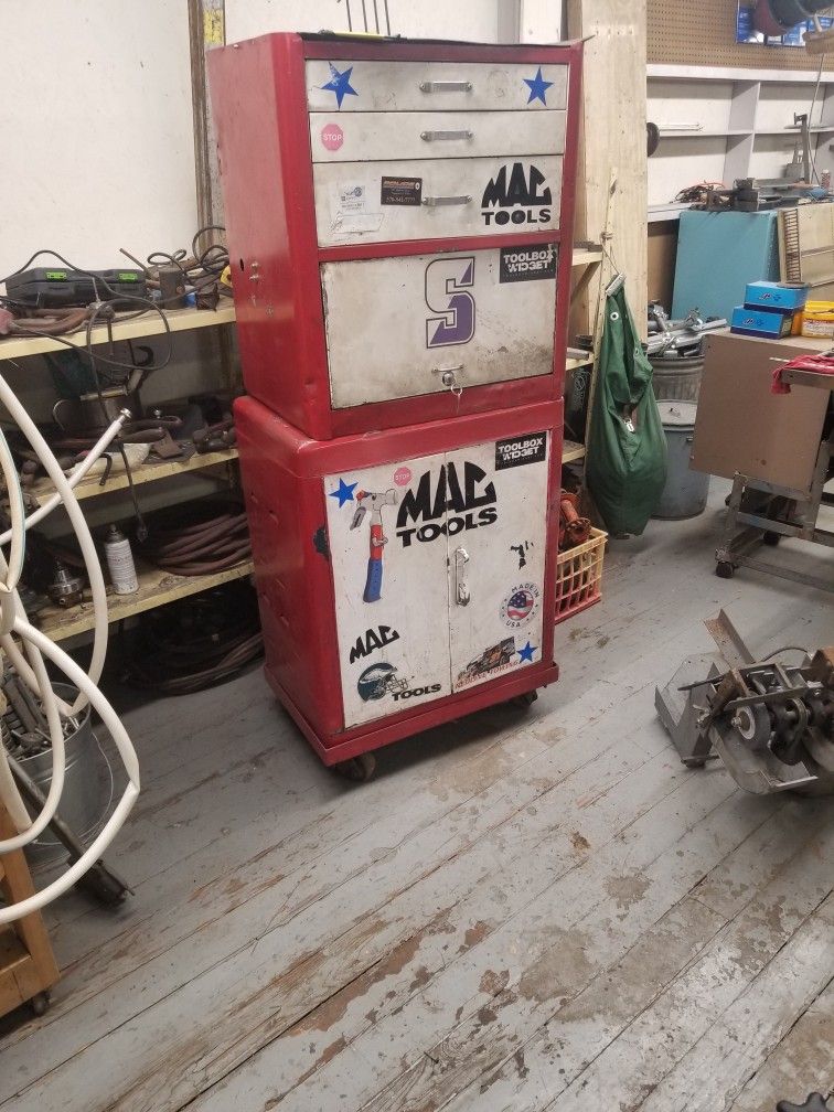 Vintage Mac Toolboxs, Heavy Casters