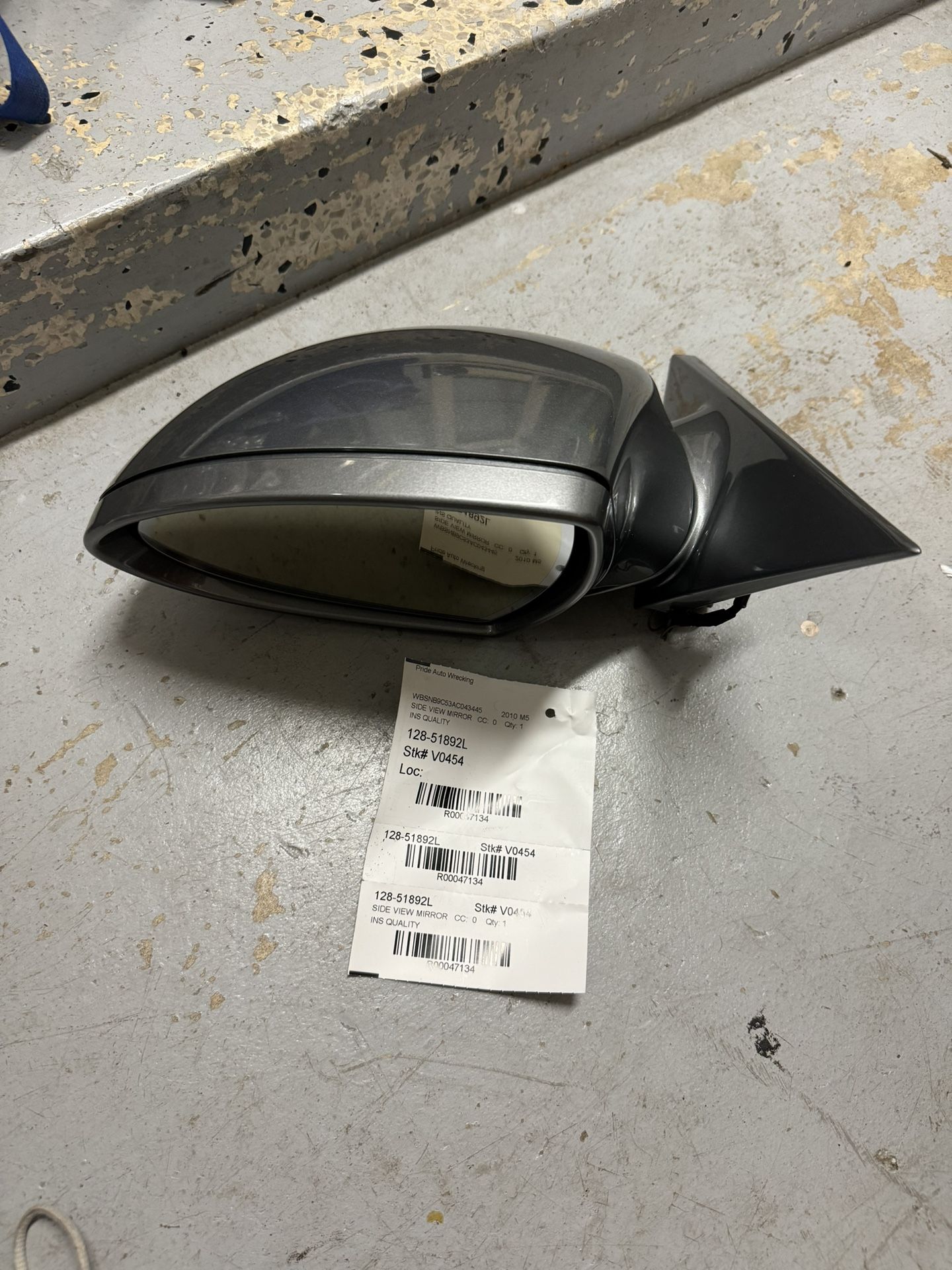 BMW E60 M5 09-10 Driver Mirror Space Grey Used