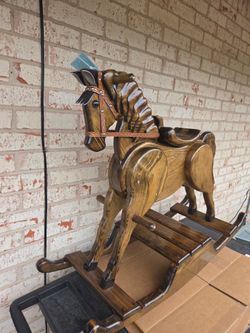Rocking horse, medium brown, 3-7 years