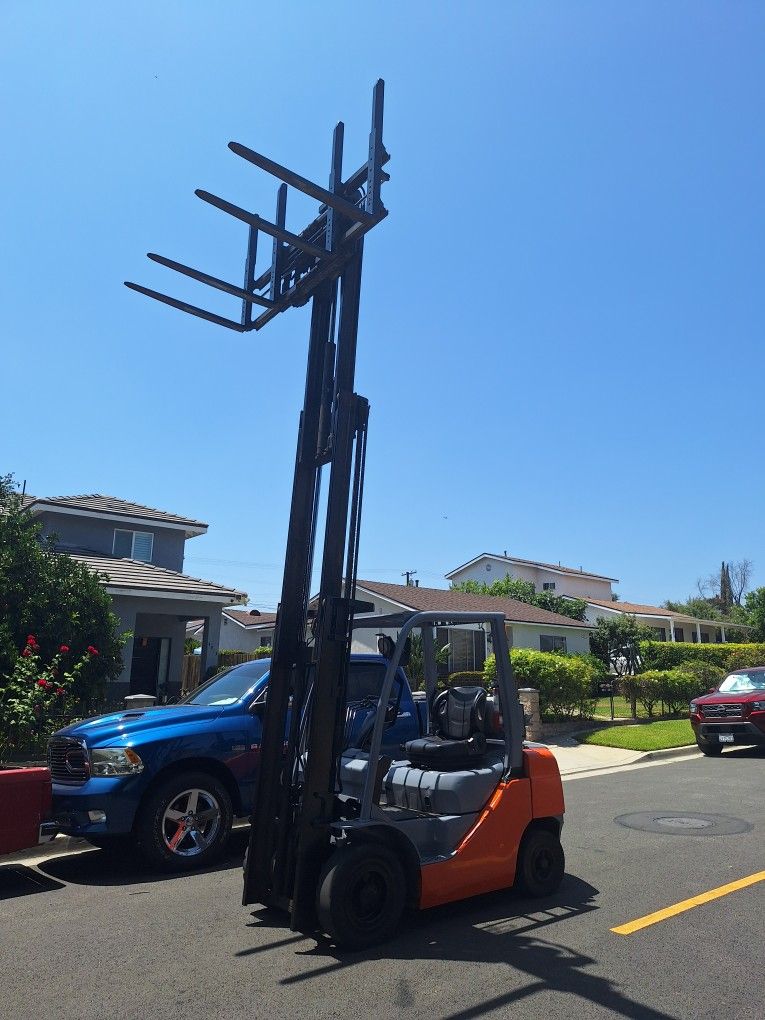 Forklift