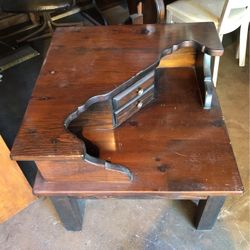 Corner Table With 2 Small Drawers