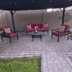 METAL PATIO FURNITURE 