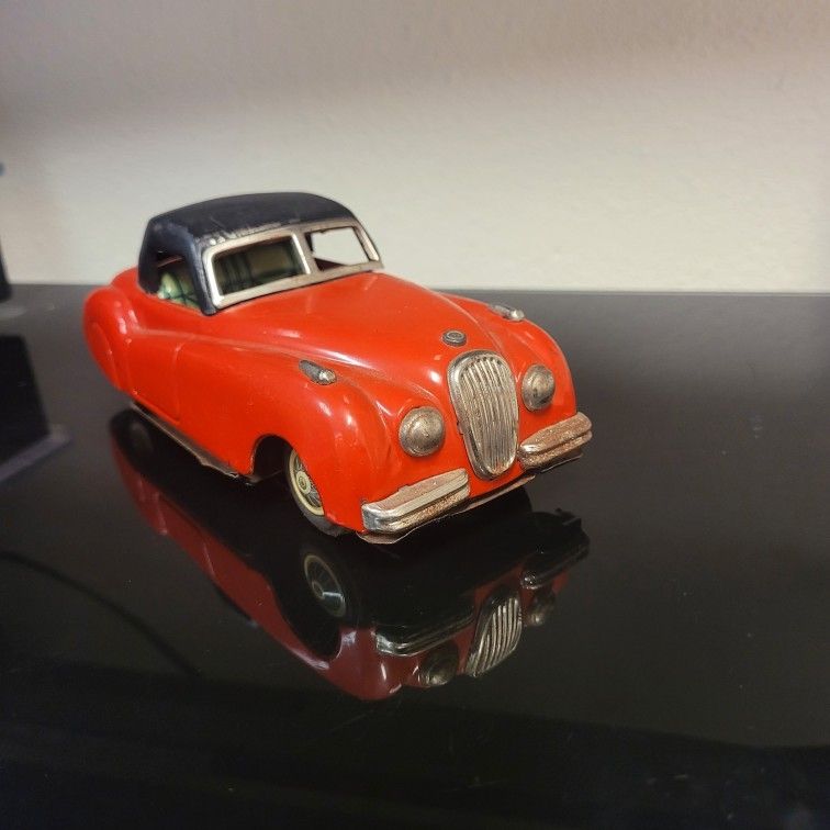 米澤 三陽(旧トミー)【ジャガーXK120赤】ブリキtin toy car 箱無