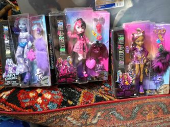 Monster Dolls 