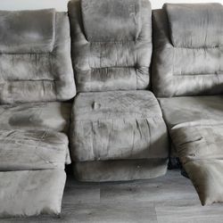 HomeStretch Denali 88" Manual Reclining Sofa in Grey