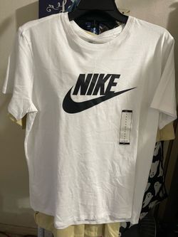 Nike shirt size large