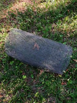 Wire - project leftover - 122" L x 24" W - Denton